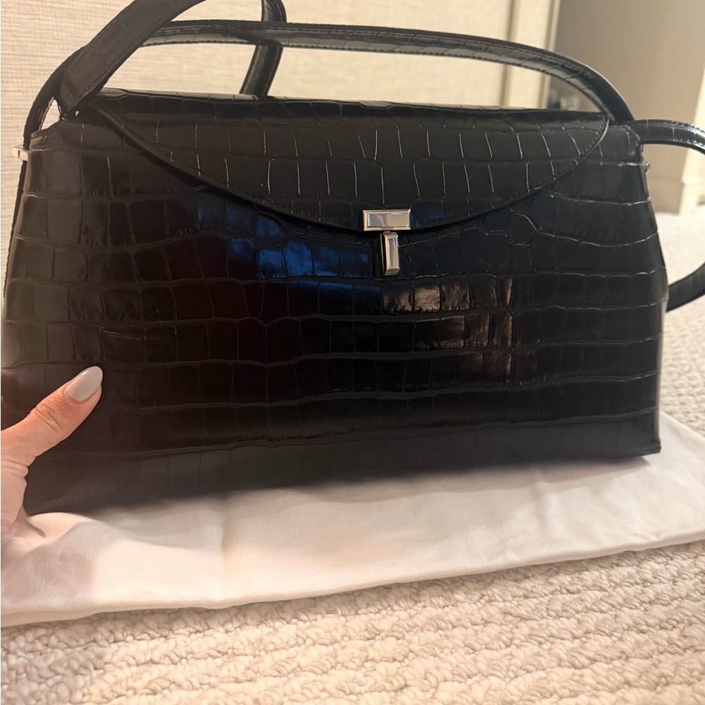 FINAL CALL- Toteme T-lock croc embossed top handle bag with strap - Picture 12 of 13